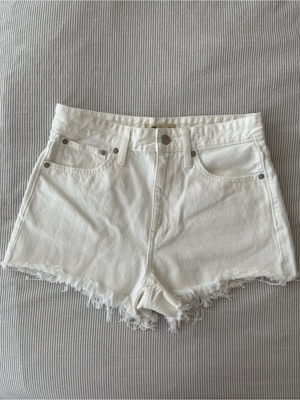 Madewell White High-Rise Frayed Hem Relaxed Denim Shorts Size 26